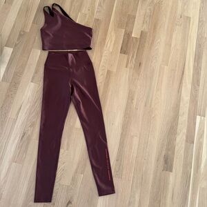 Peloton Burgundy Seamless Leggings and Sports bra Crop Top Set